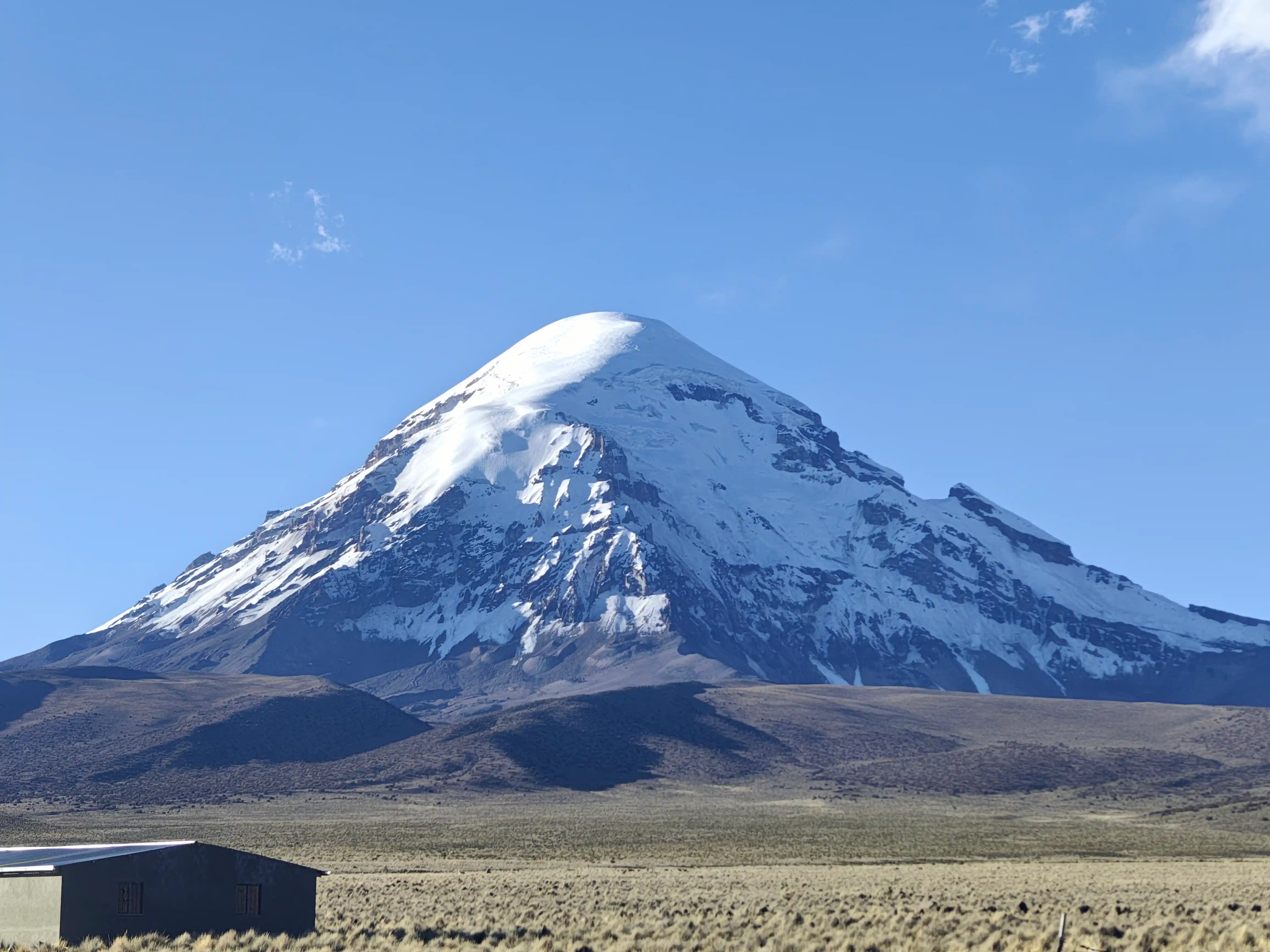 Volcán Sajama (6.542 msnm), Cordillera Occidental, Bolivia.
