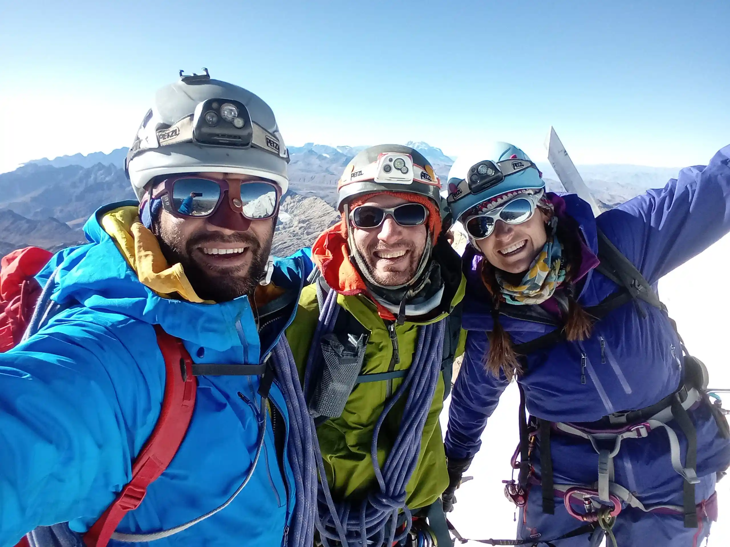 Nuestro equipo en la montaña